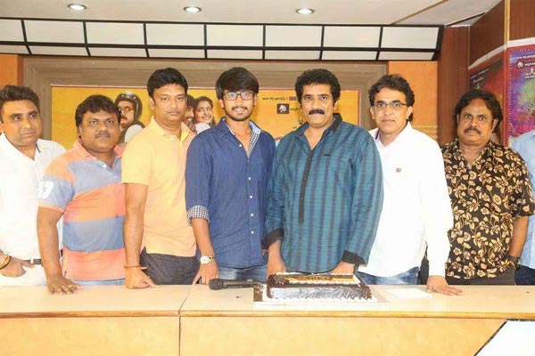 cinema chupistha mava,raj tarun,rao ramesh,trinadharao nakkina  మొత్తానికి సినిమా చూపించారు!